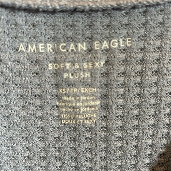 American eagle xs long sleeve shirt - Picture 2 of 3